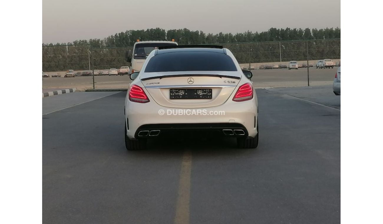 Mercedes-Benz C 63 AMG Mercedes C63s 2016 GCC Specefecation Very Clean Inside And Out Side Without Accedent No Paint
