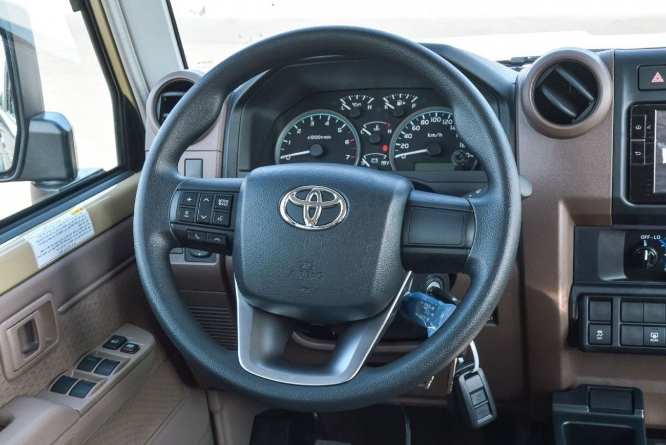 Toyota Land Cruiser TOYOTA LAND CRUISER 76 SERIES 4.0L 4WD V6 SUV 2024 | REAR CAMERA | 8 INCH DISPLAY | DIFFERENTIAL LOC