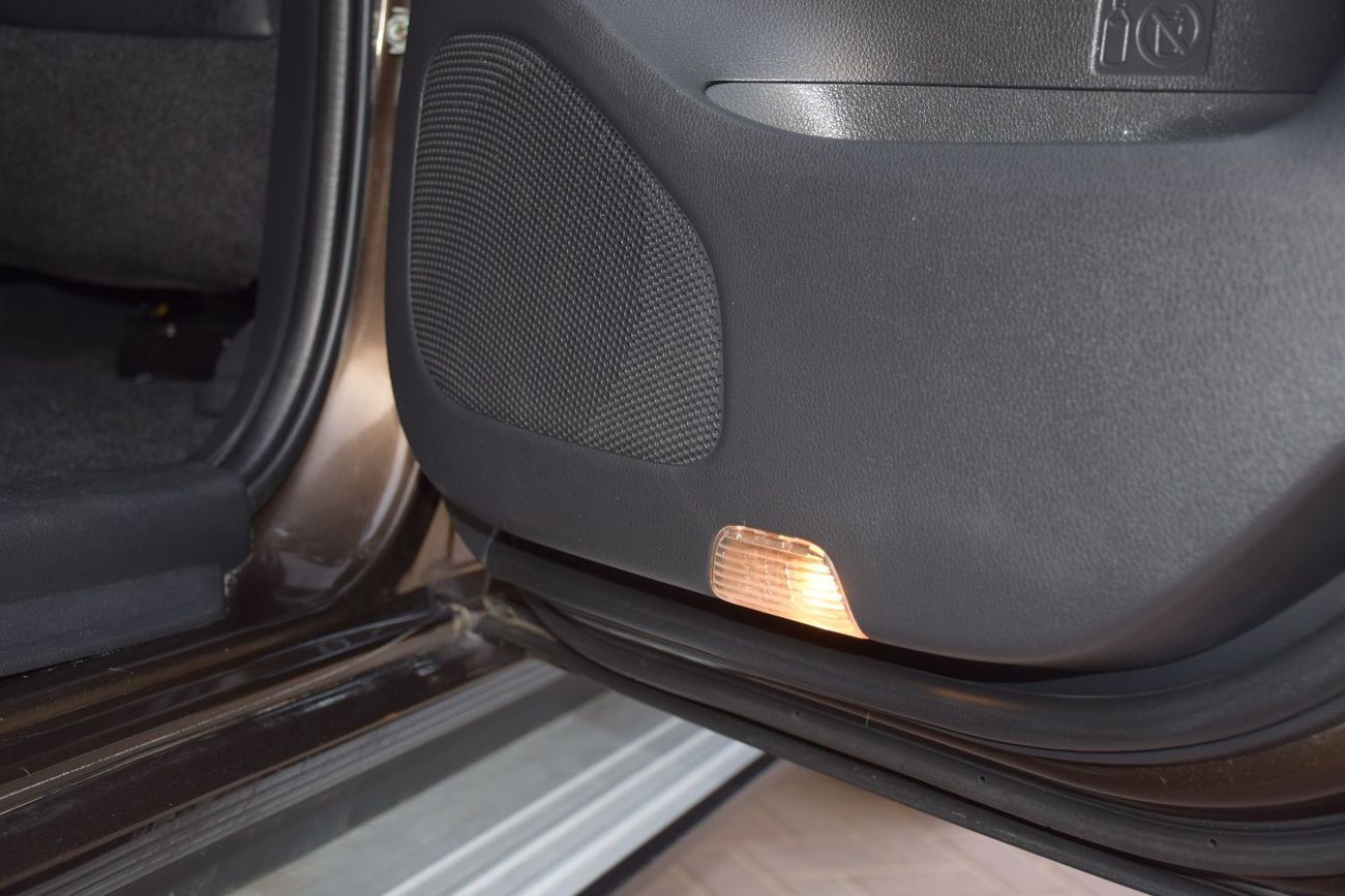 ميتسوبيشي باجيرو سبورت 4x4 Diesel 2.4L ( Right Hand )