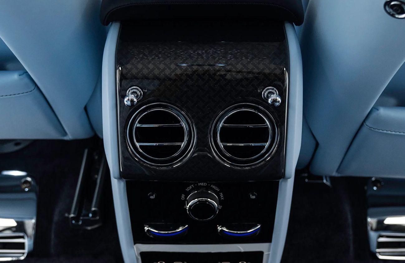 Rolls-Royce Cullinan 6.75L V-12 Twin-Turbocharged Engine