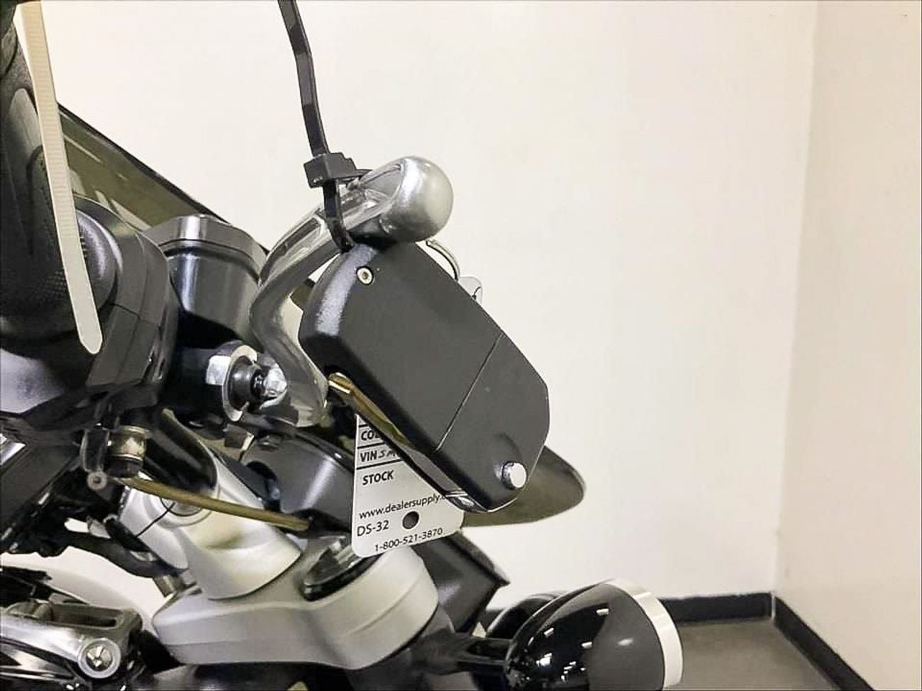 Triumph Stag 2020 Triumph Rocket 3R 2500CC