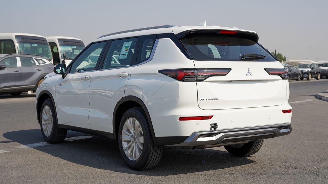 Mitsubishi Outlander Brand New Mitusbishi Outlander HighLine 2026 Export 2.5L Petrol 2WD|White/Black|