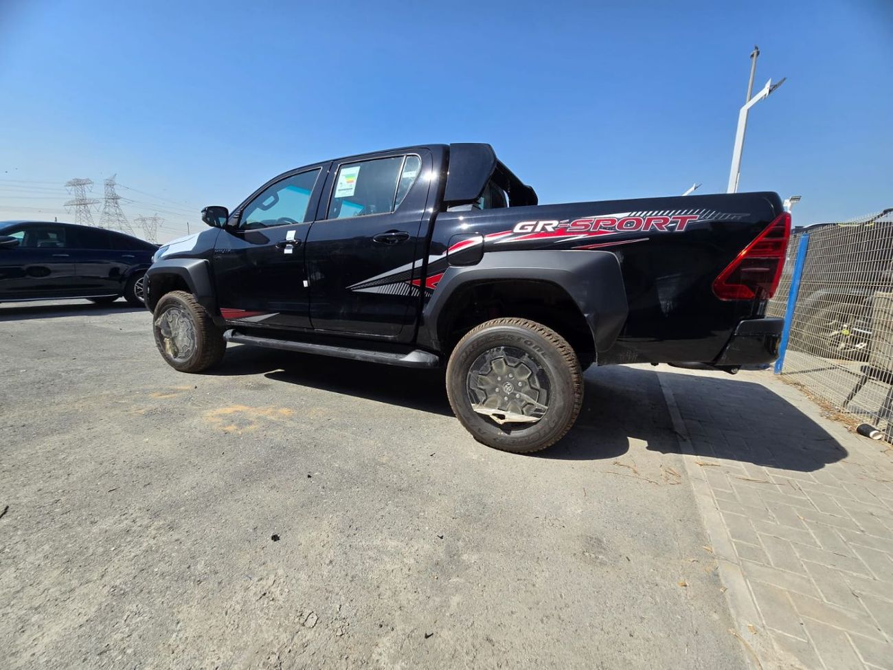 تويوتا هيلوكس GR SPORT 4.0L PETROL A/T V6 DOUBLE CABIN PICKUP