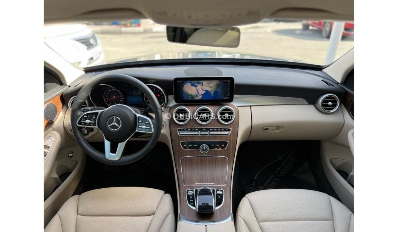 Mercedes-Benz C 300 Std Mercedes-Benz C300 4MATIC / 2020 /Canadian / Low Mileage