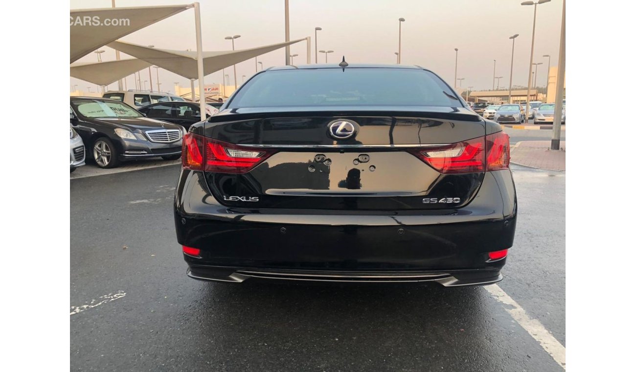 لكزس GS 450 موديل 2013 خليجي حاله نظيفه جدا من الداخل والخارج مالك واحد من الوكاله مفتاححين السياره فل مواصفات ب