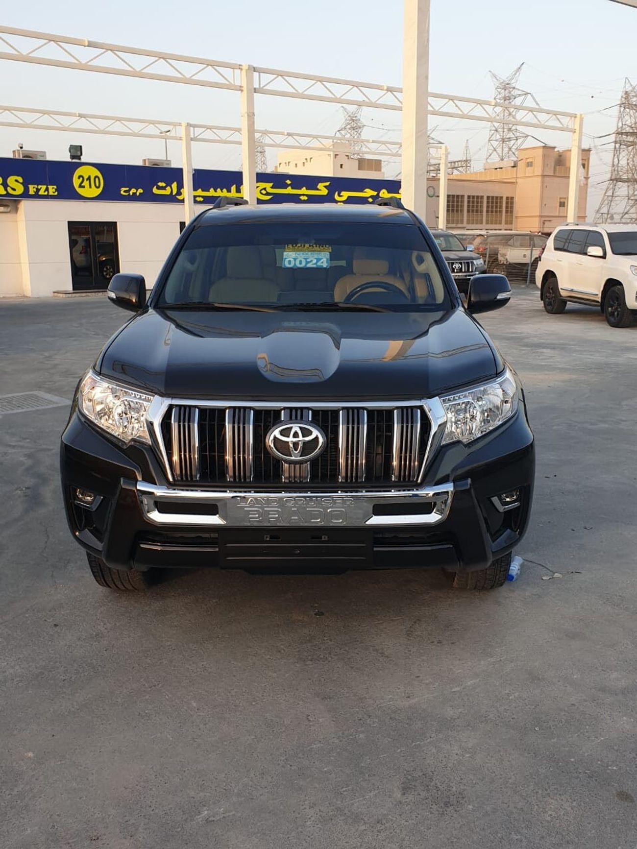 Toyota Prado 2.7L TXL - 4 CYLINDER (PETROL)