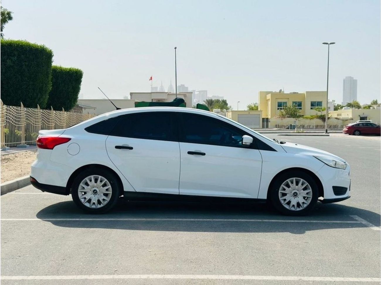 Ford Focus Ambiente 280PM || FORD FOCUS || 1.6 V4 FWD || 0% DP || GCC || WELL MAINTAINED