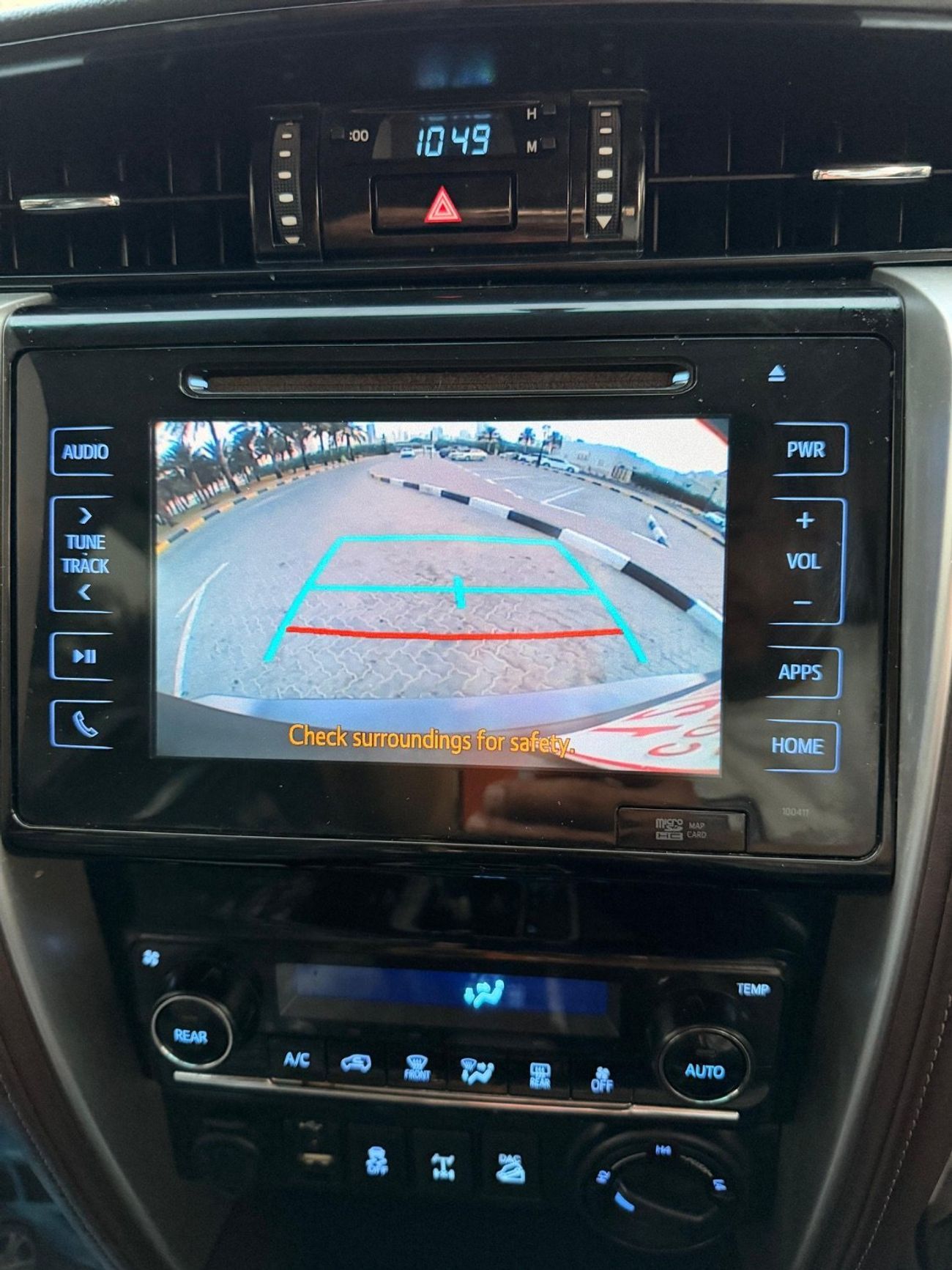 تويوتا فورتونر Crusade Right Hand Drive Automatic 4x4