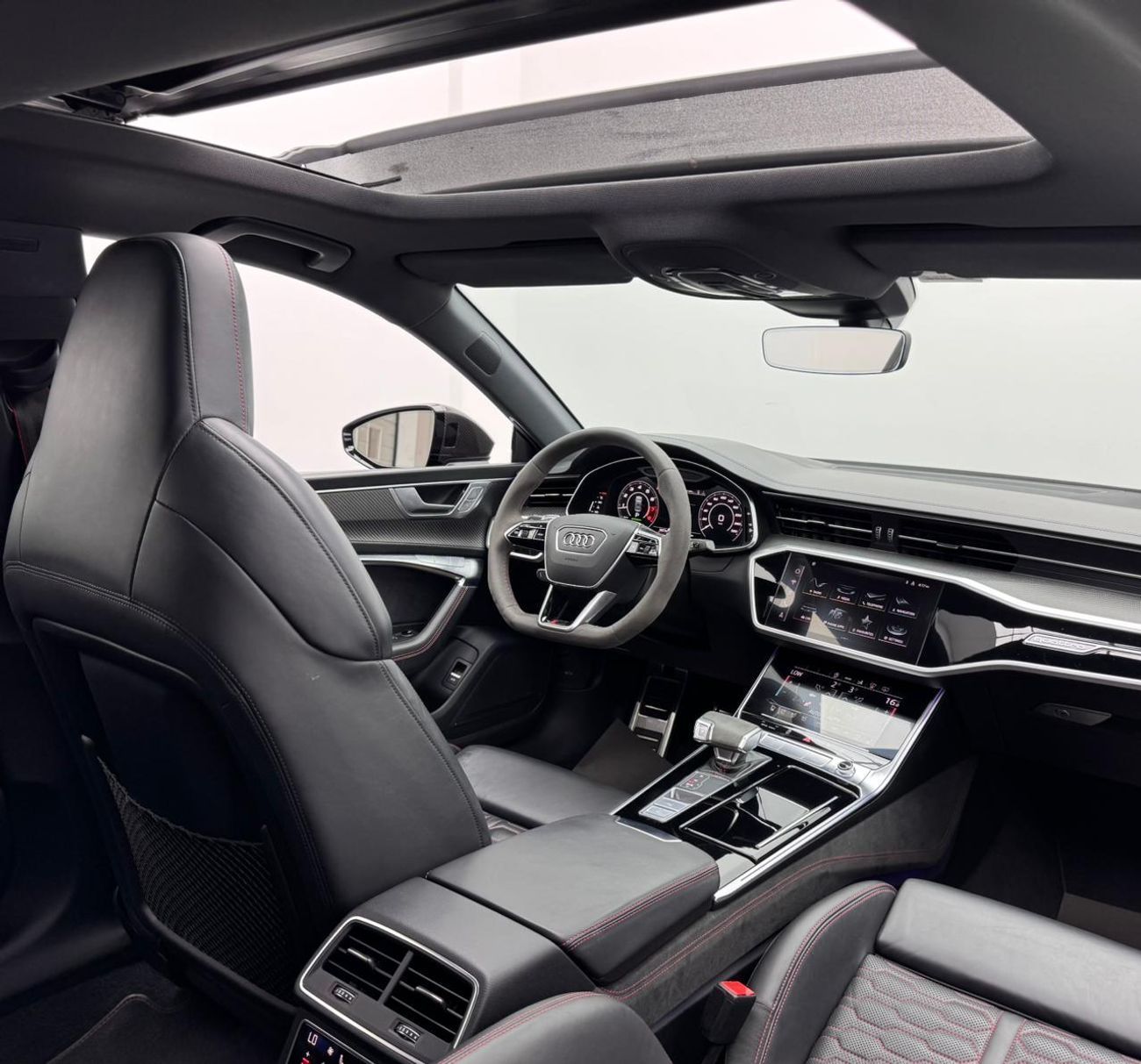 أودي RS7 TFSI quattro 4.0L 2022 Audi RS7 Sportback, 2026 Munich Warranty, Full Service History, Excellent Con