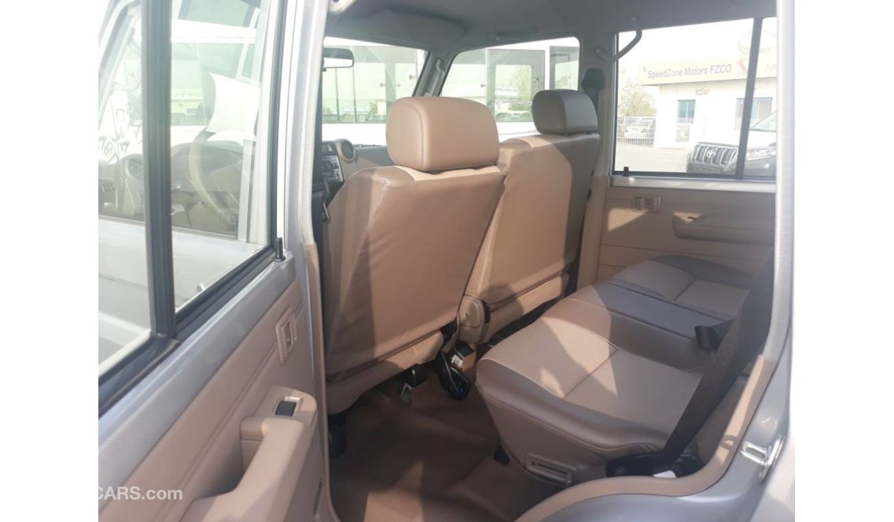 Toyota Land Cruiser 4.2L DIESEL LC76 HARDTOP 5 DOOR