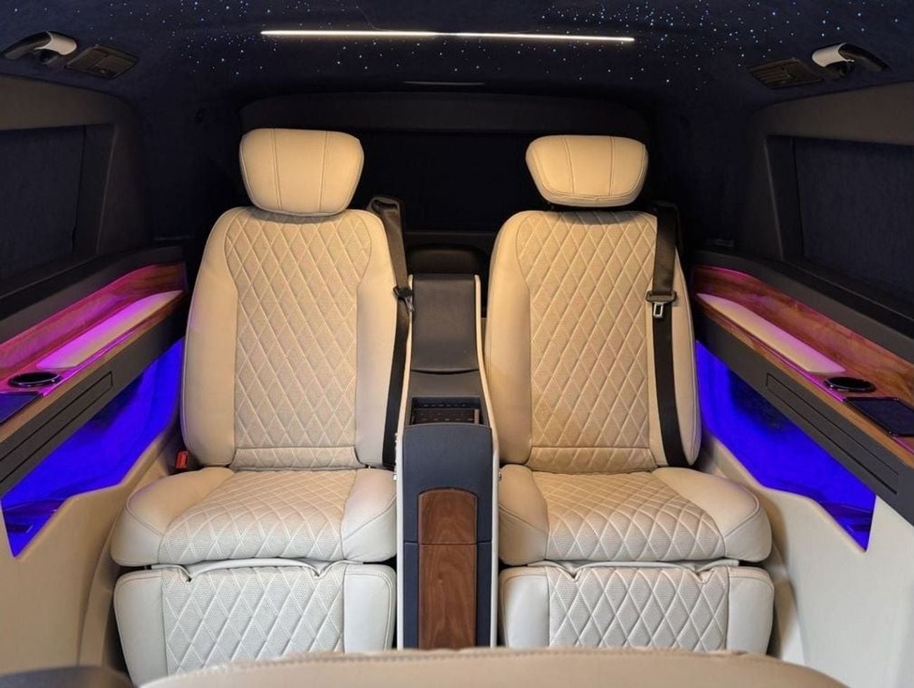 Mercedes Benz V300 AVANTGARDE VIP conversion Brand New 2025 Model in RHD or LHD