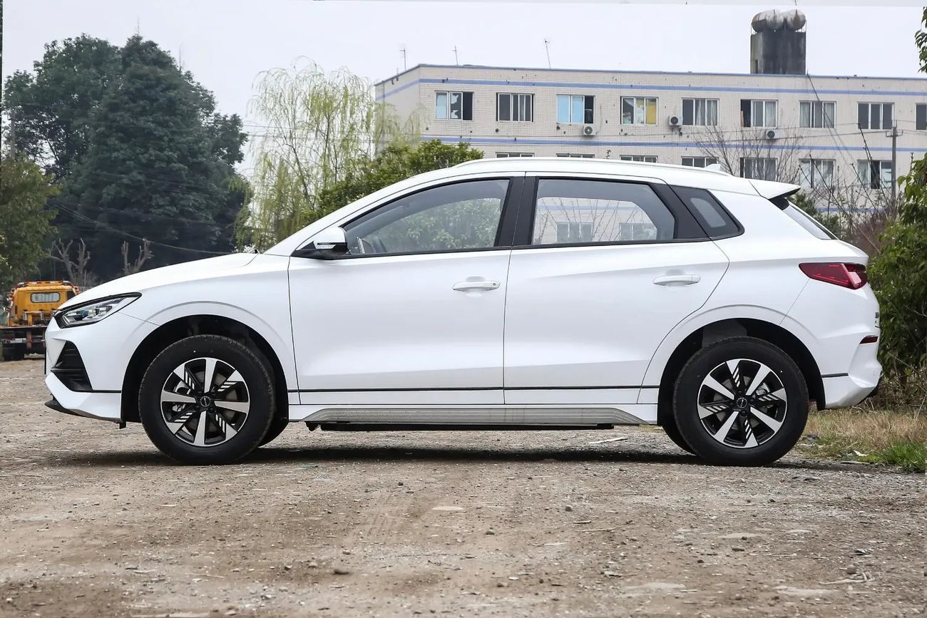 بي واي دي e2 BYD E2 LUXUARY 2025 MODEL