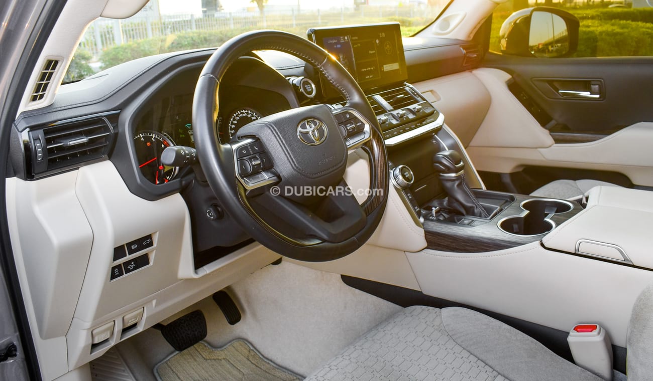 Toyota Land Cruiser VXR 3.5L TWIN TURBO