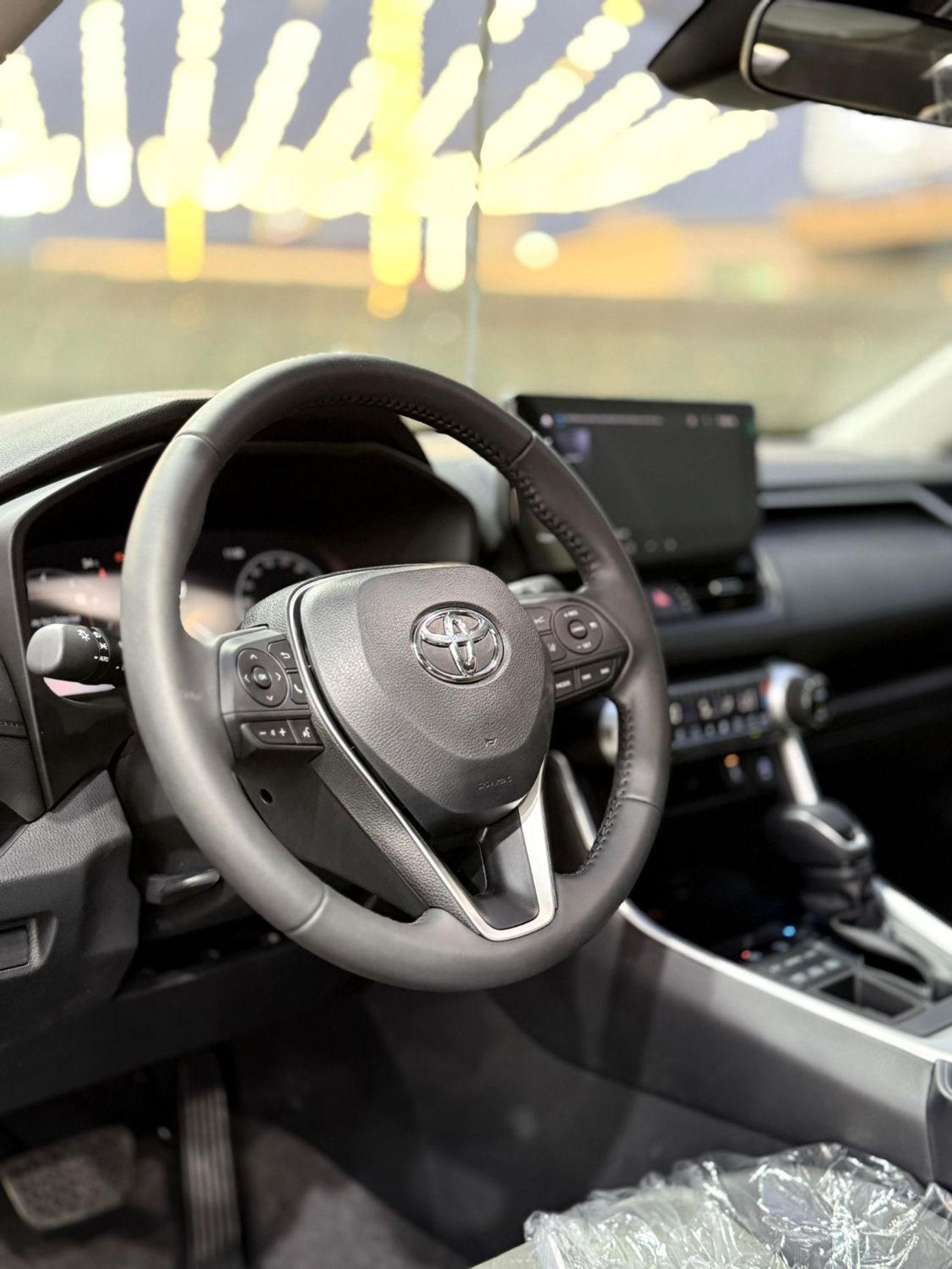 Toyota RAV4 ✨(*Toyota RAV4/Adventure)*✨ *Model*: 2025 *Price*: 130,000 AED *Mileage*: 0 km/h  (*GCC specificatio