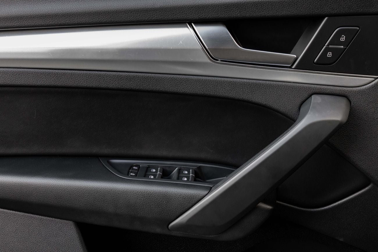 Audi Q5 Q5 S-Line Sportback | 2,742 P.M | 0% Downpayment | Agency Warranty!