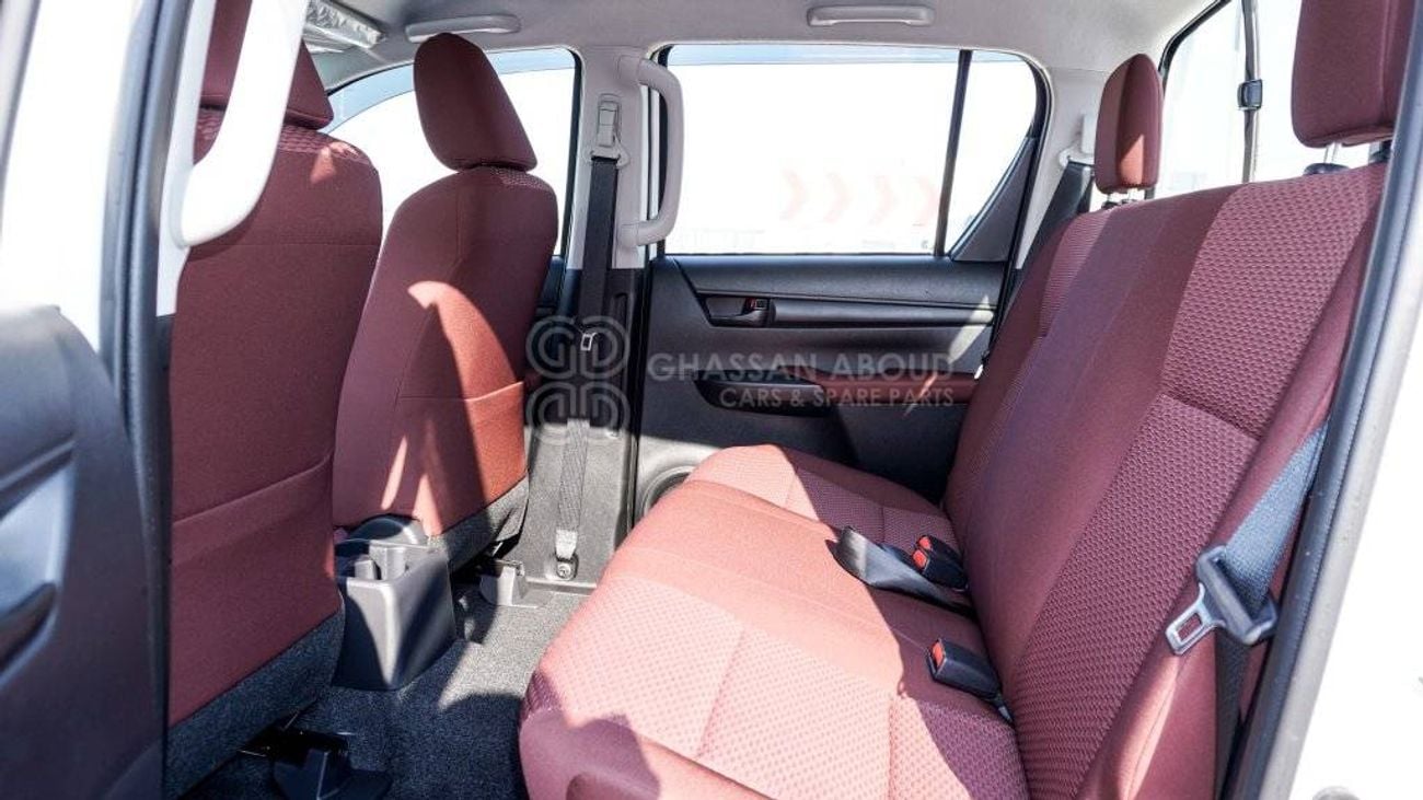 Toyota Hilux Double Cabin, 2.4L, 4x4, Diesel