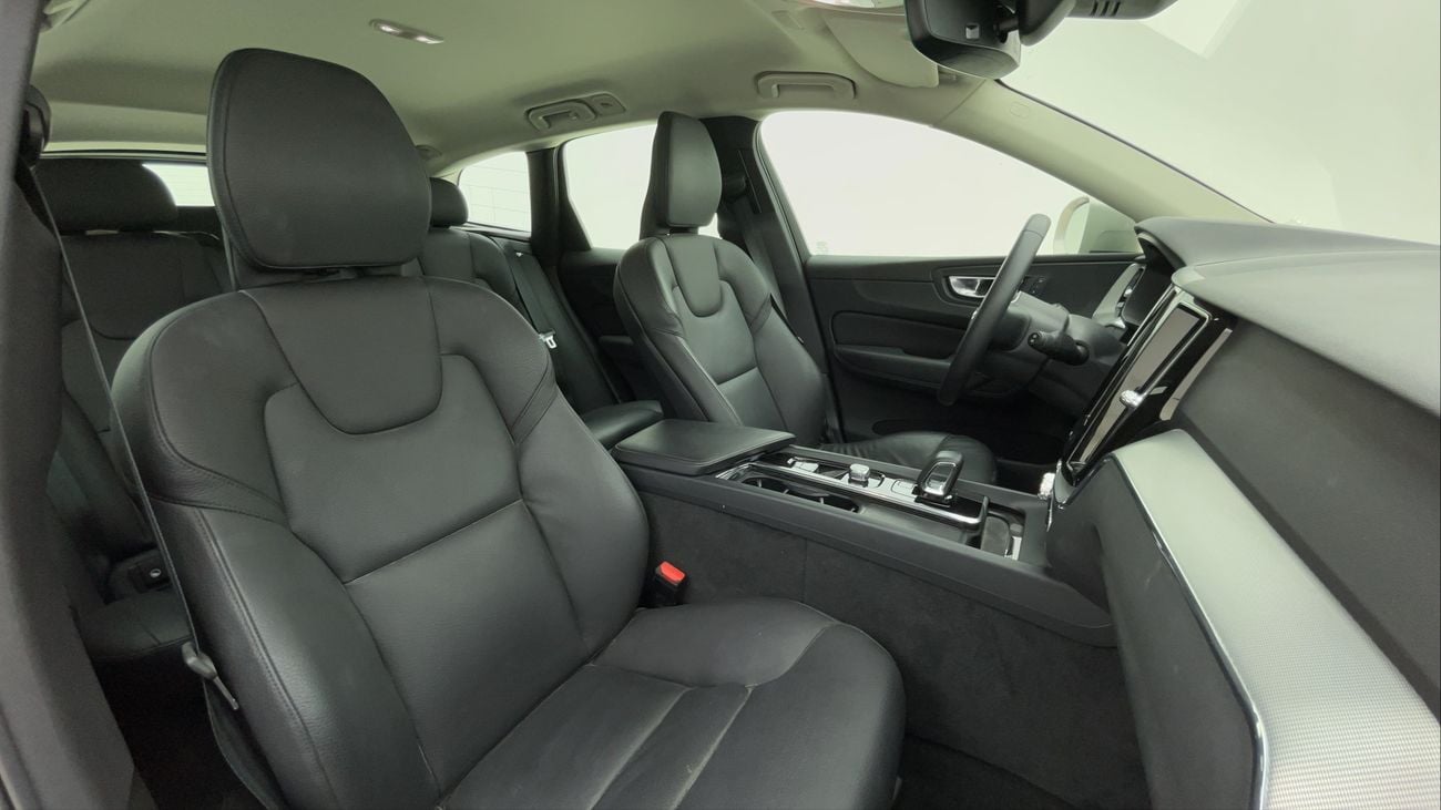 فولفو XC 60 B5 CORE 2 | بدون دفعة مقدمة | اختبار القيادة في المنزل