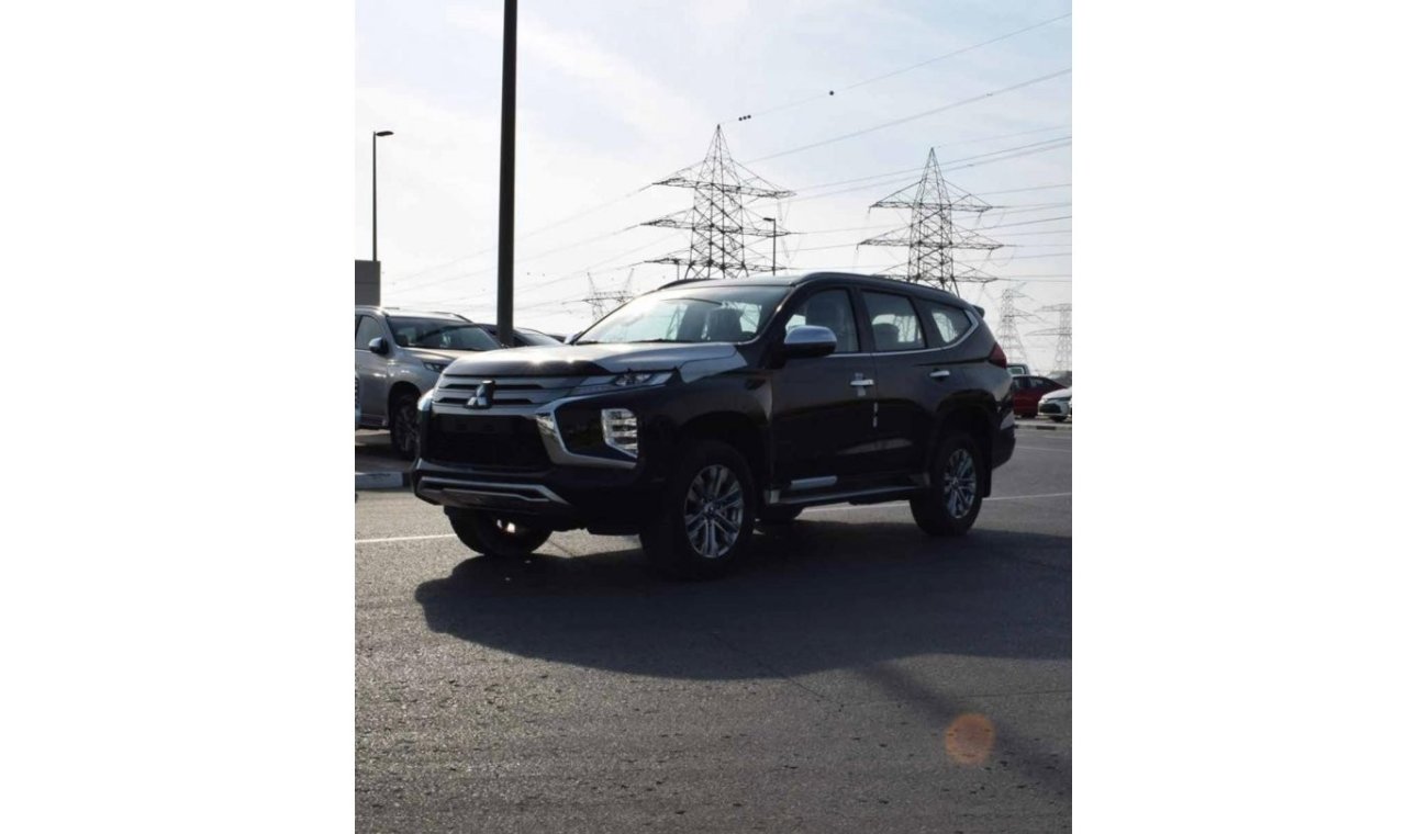 ميتسوبيشي مونتيرو FC7 Model 2020 V6 3.0L petrol, A/T, Push start, Black Color