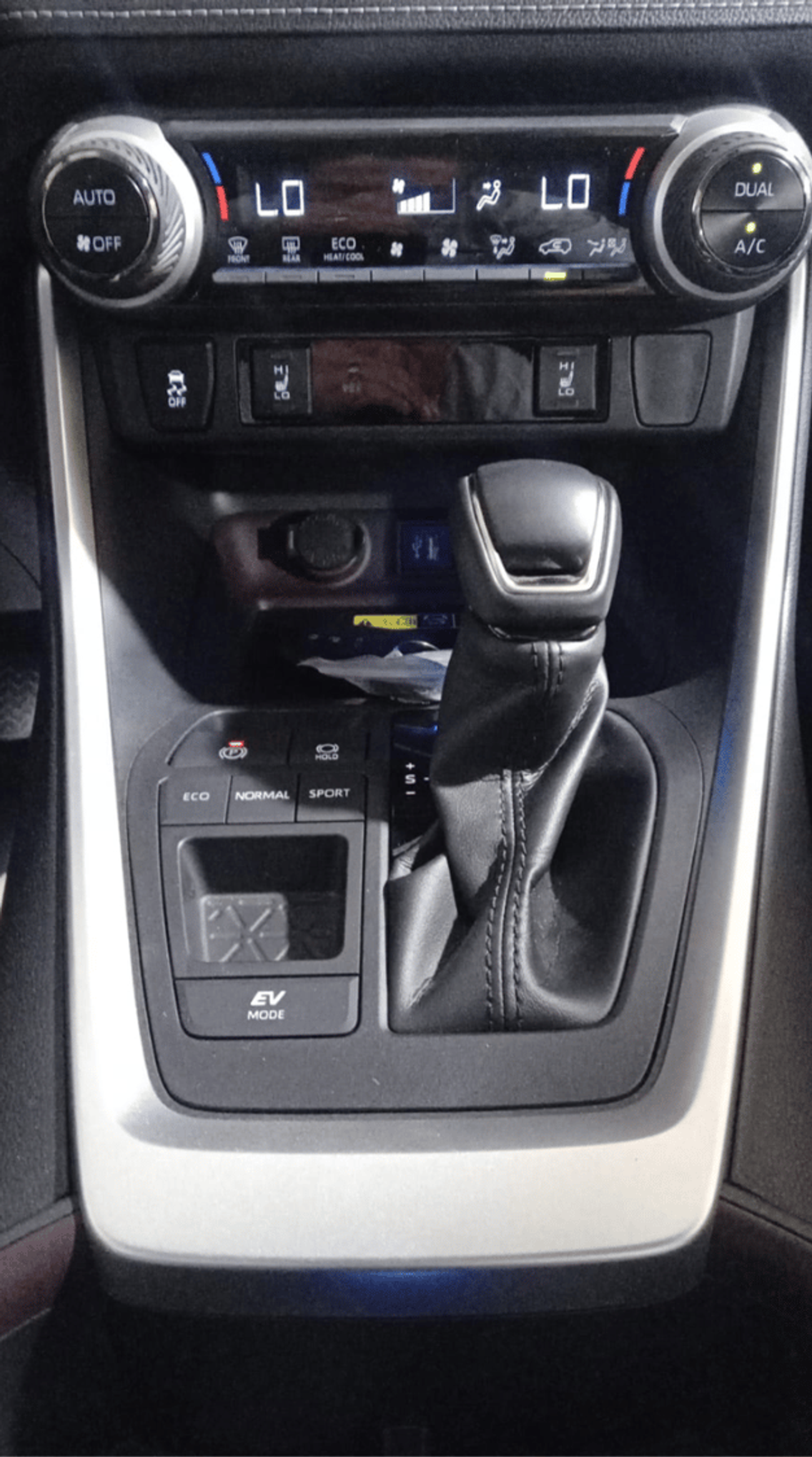 تويوتا راف ٤ ECT0133 - 2025 Toyota RAV4 Limited - 2.5L HEV Auto Black