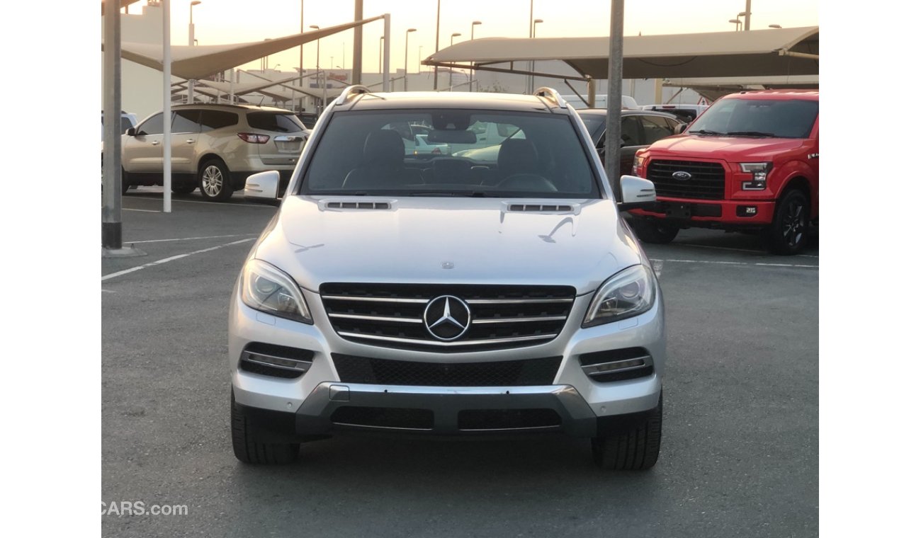 Mercedes-Benz ML 400 Mercedes benz ML400 model 2015 GCC car prefect condition full option panoramic roof leather seats 5