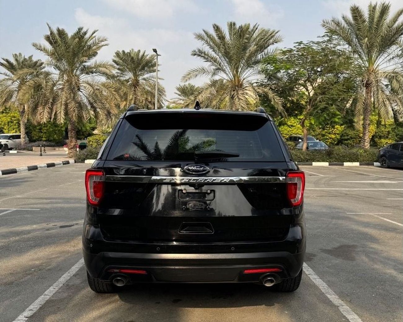 Ford Explorer Std 3.5L 4WD