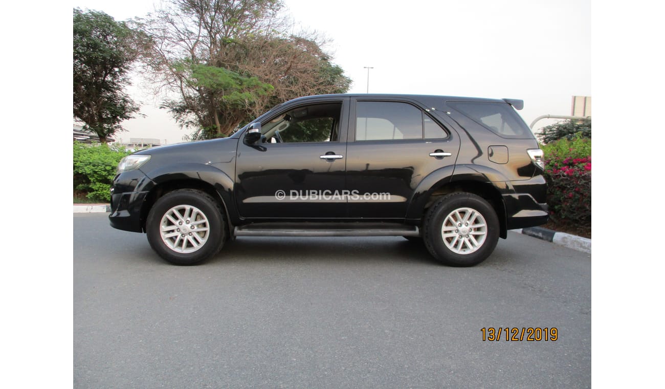 Toyota Fortuner toyota fortuner 2014 TRD sport gulf space only 103000 km full options with orginal leather seat ,2 r