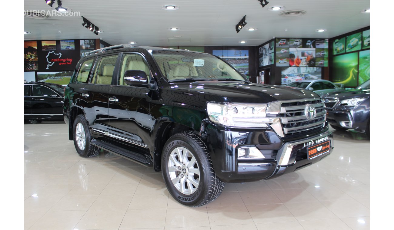 Toyota Land Cruiser TOP OF THE RANGE