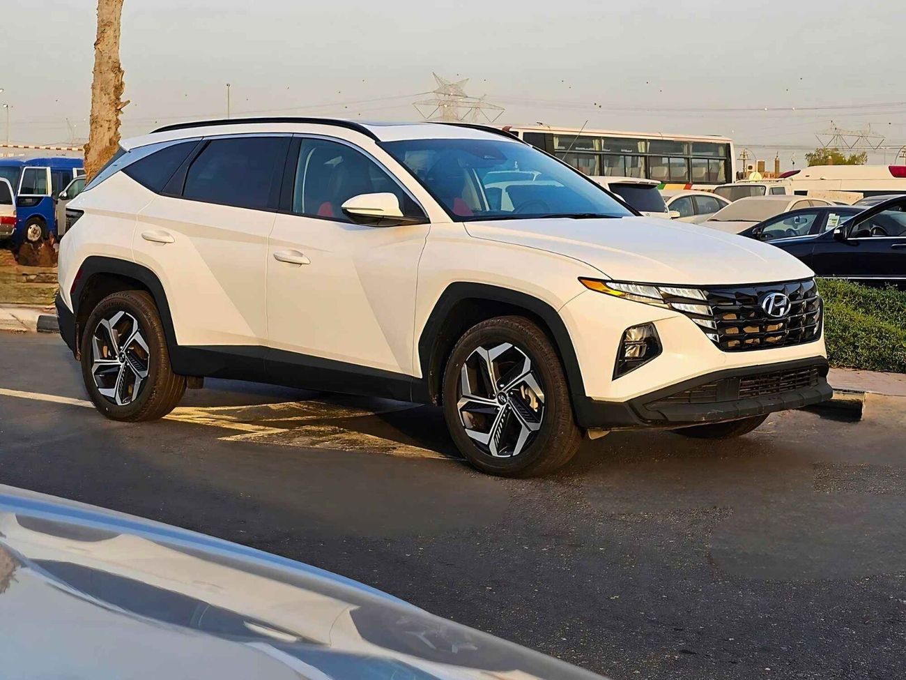 هيونداي توسون /SEL LIMITED AWD/ LOW MILEAGE/ ELECTRIC/ LEATHER/ HEATING SEATS SUNROOF/ DVD/ EXPORT ONLY/ LOT#57476