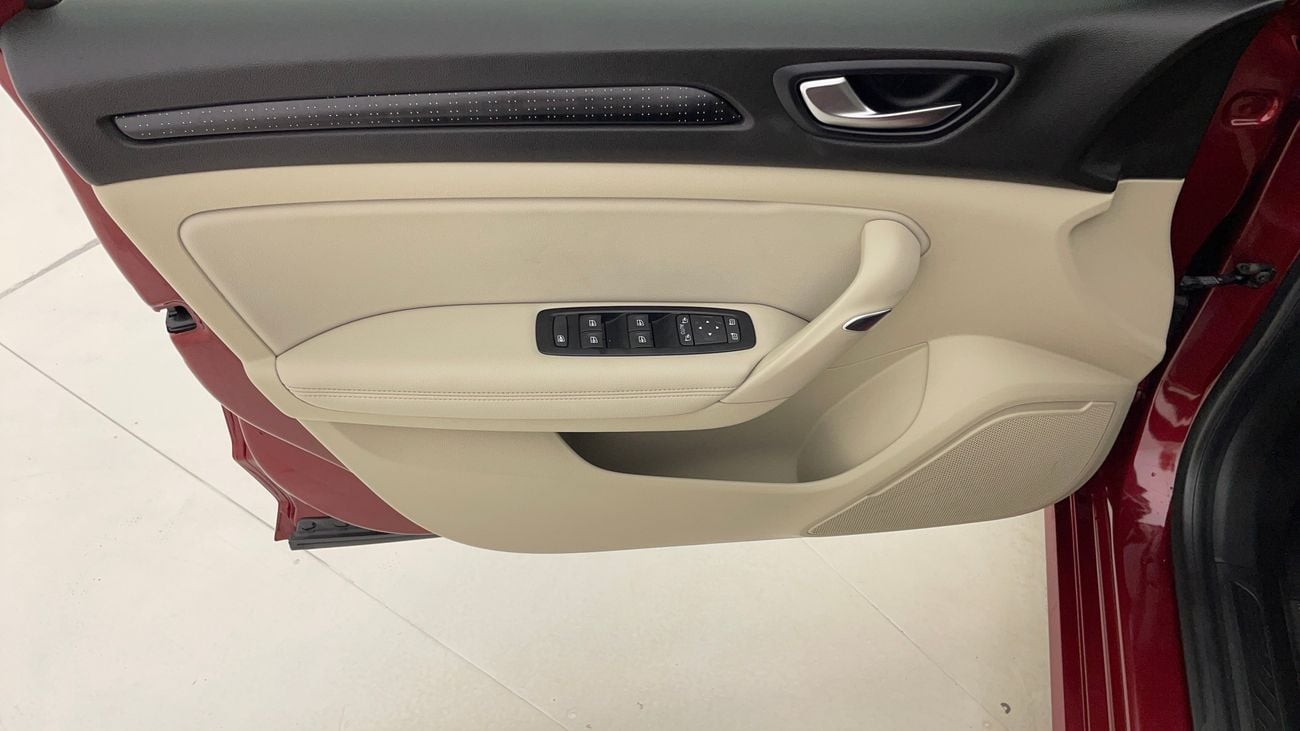 رينو ميجان LE 1.6 | بدون دفعة مقدمة | اختبار قيادة مجاني للمنزل