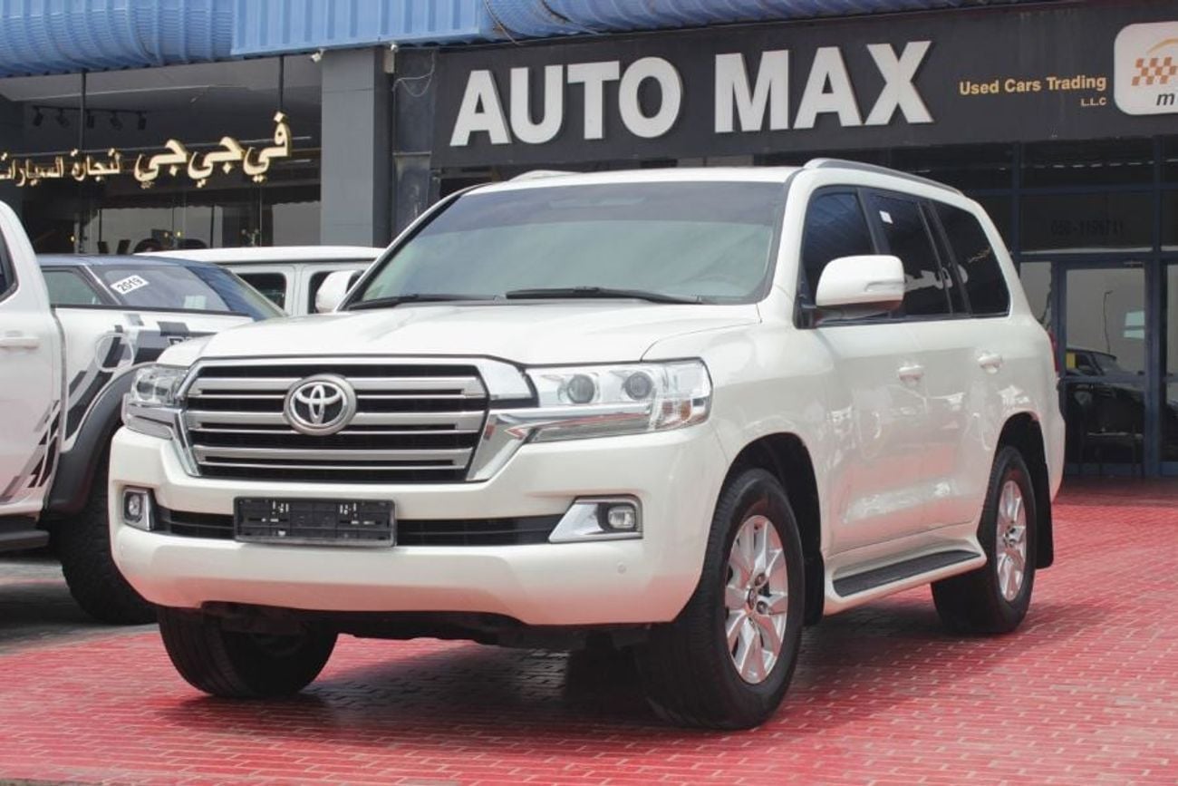 Toyota Land Cruiser STD EXR 5.7L 4WD V8,GCC