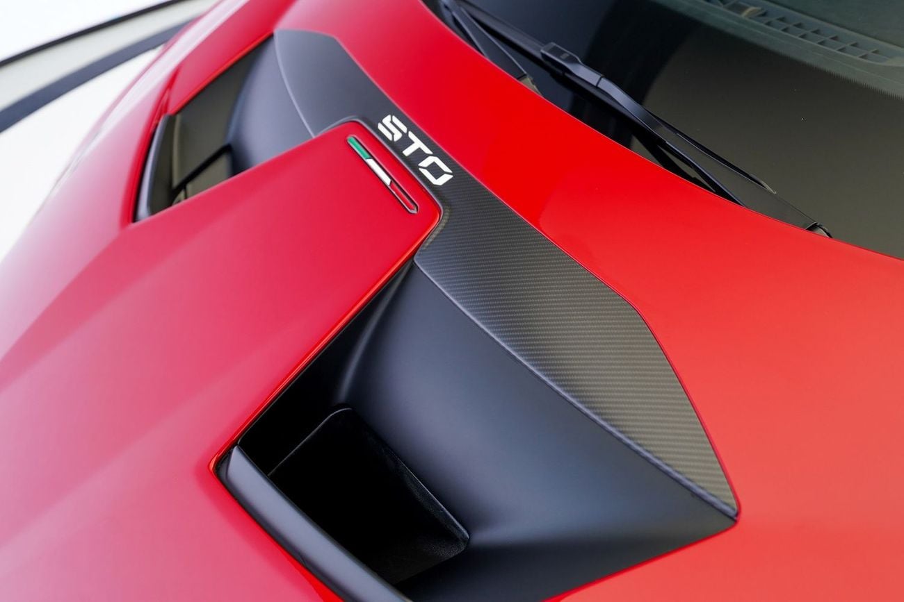 Lamborghini Huracan STO