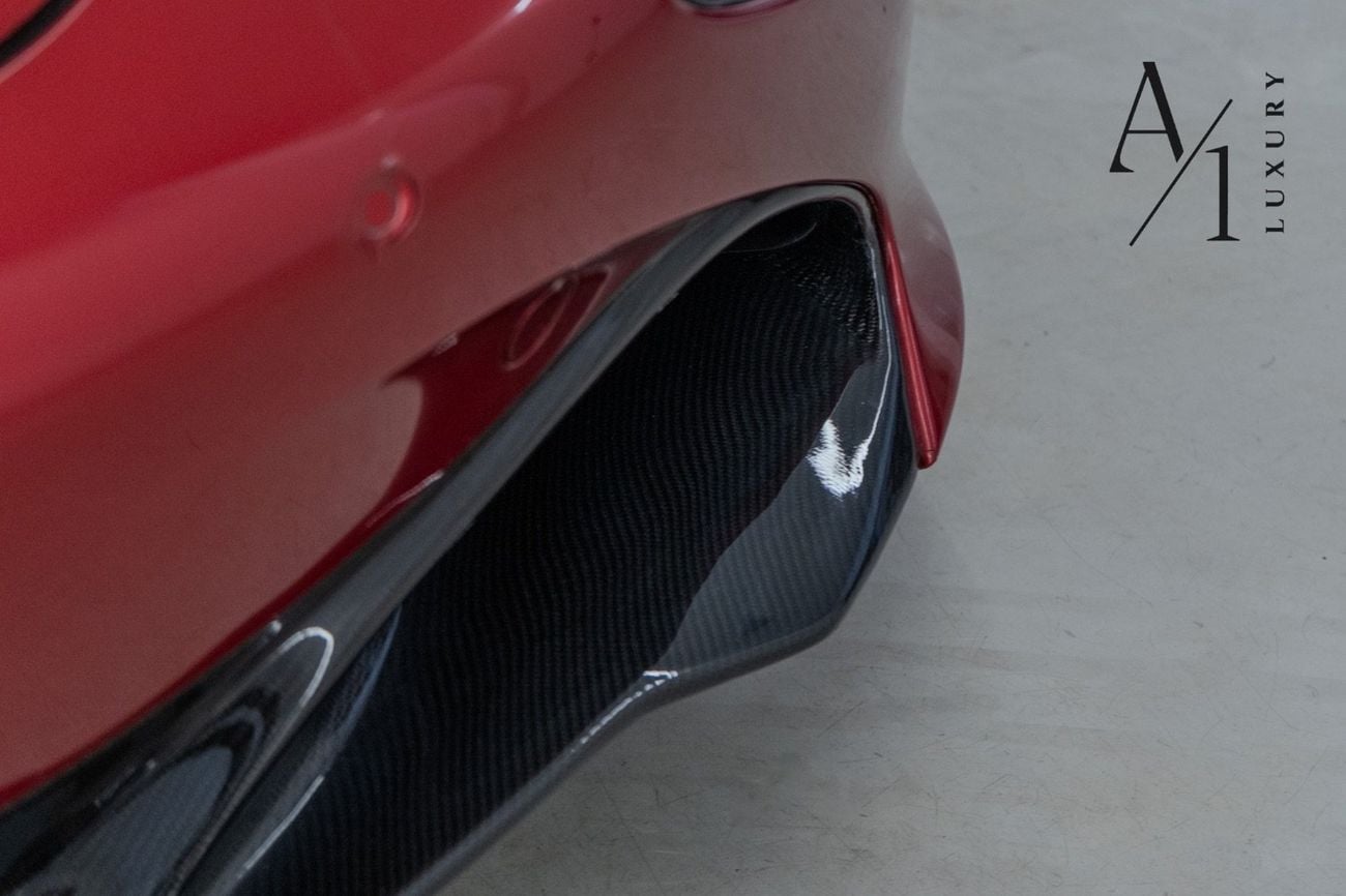 مكلارين 720S PERFORMANCE 2018 McLaren 720S, With Warranty, Carbon Fibre Package, Excellent Condition, GCC Specs