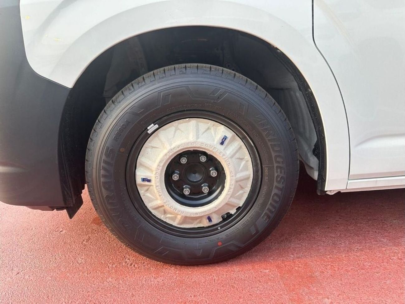 Toyota Hiace TOYOTA HIACE 3.5 L PETROL MANUAL,13SEATS,HIGH/ROOF 2025