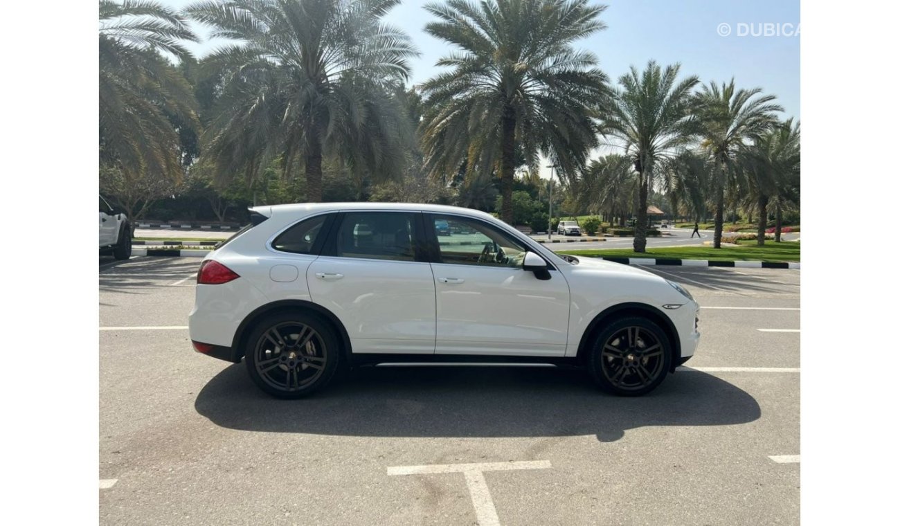 Porsche Cayenne S Gcc 2013