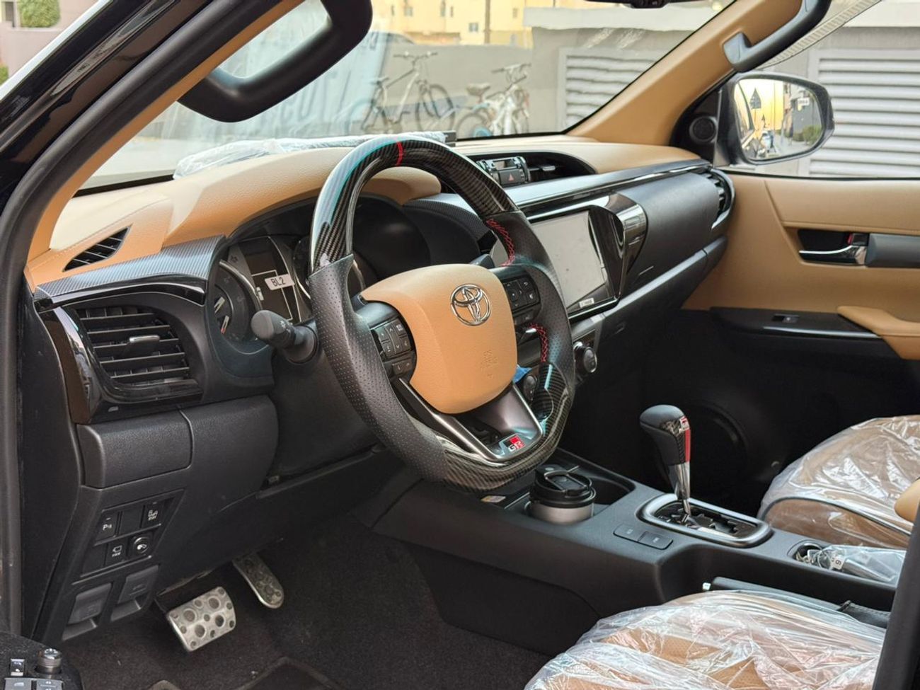 تويوتا هيلوكس 2.8L Special Edition A/T