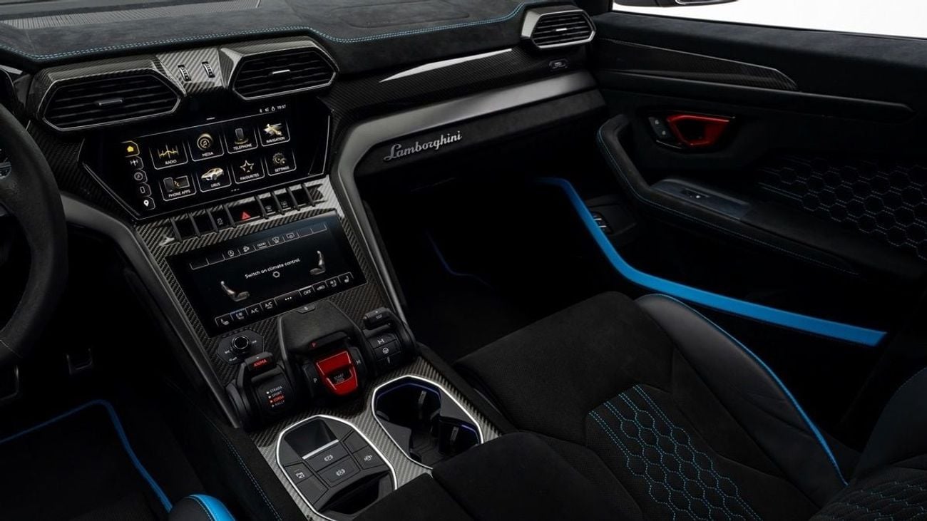 لامبورغيني اوروس Performante - 2023 - GCC Specs - Under Warranty and Service Contract