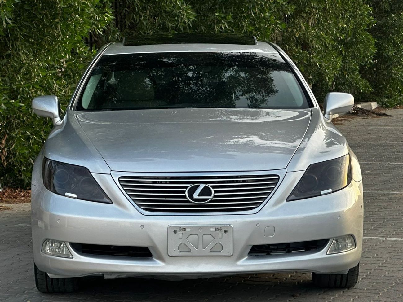 Lexus LS460 Lexus LS460L Model: 2007 Mileage: 180,000 miles Price: 22,000 dirhams Come to America Full option No