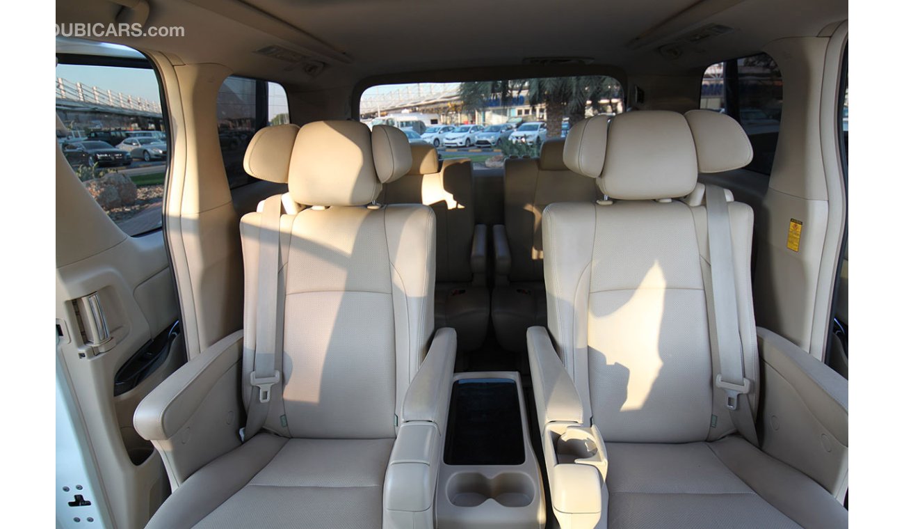 تويوتا ألفارد Certified Vehicle with Delivery option; Alphard(GCC Spec)in Good Condition(Code : 92948)