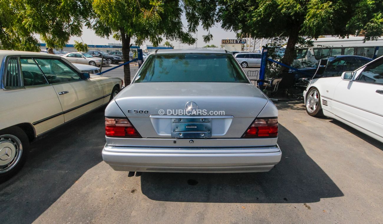 Mercedes-Benz E 500
