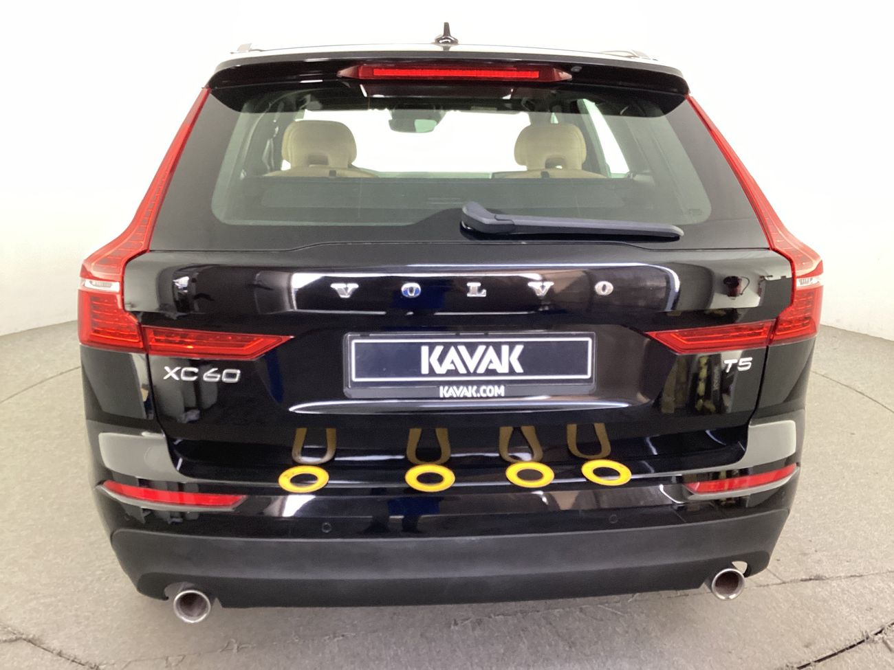 فولفو XC 60 T5 Momentum | شامل الضمان | 0 ﺪﻔﻋﺓ ﺃﻮﻟﻯ