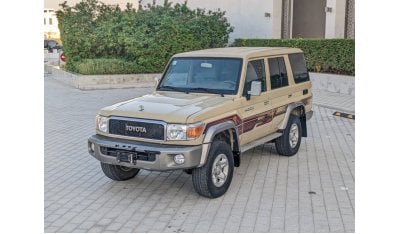 Toyota Land Cruiser Hard Top