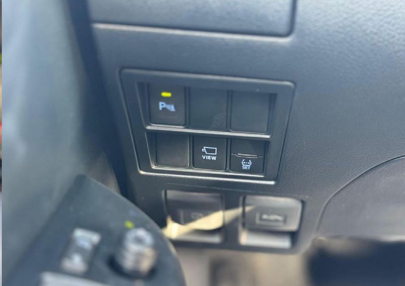 تويوتا هيلوكس 