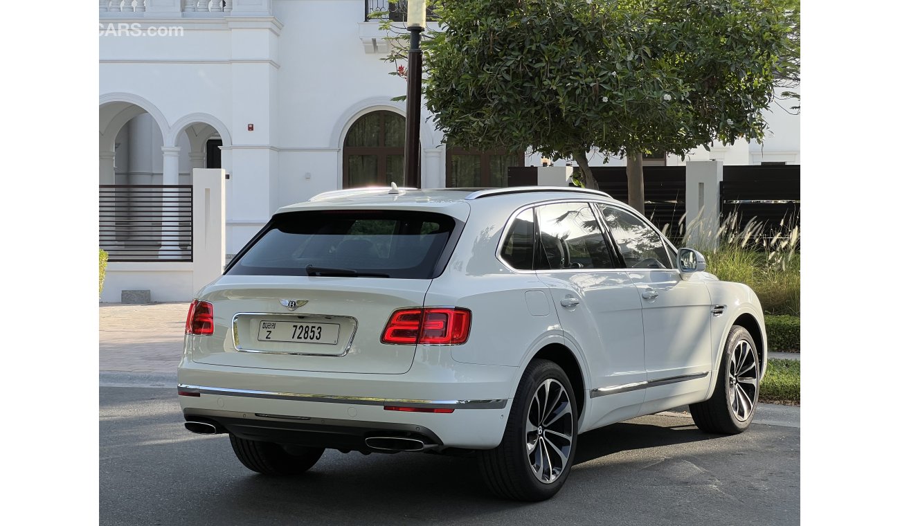 Bentley Bentayga FULLY LOADED W12 EXTREMELY LOW MILEAGE