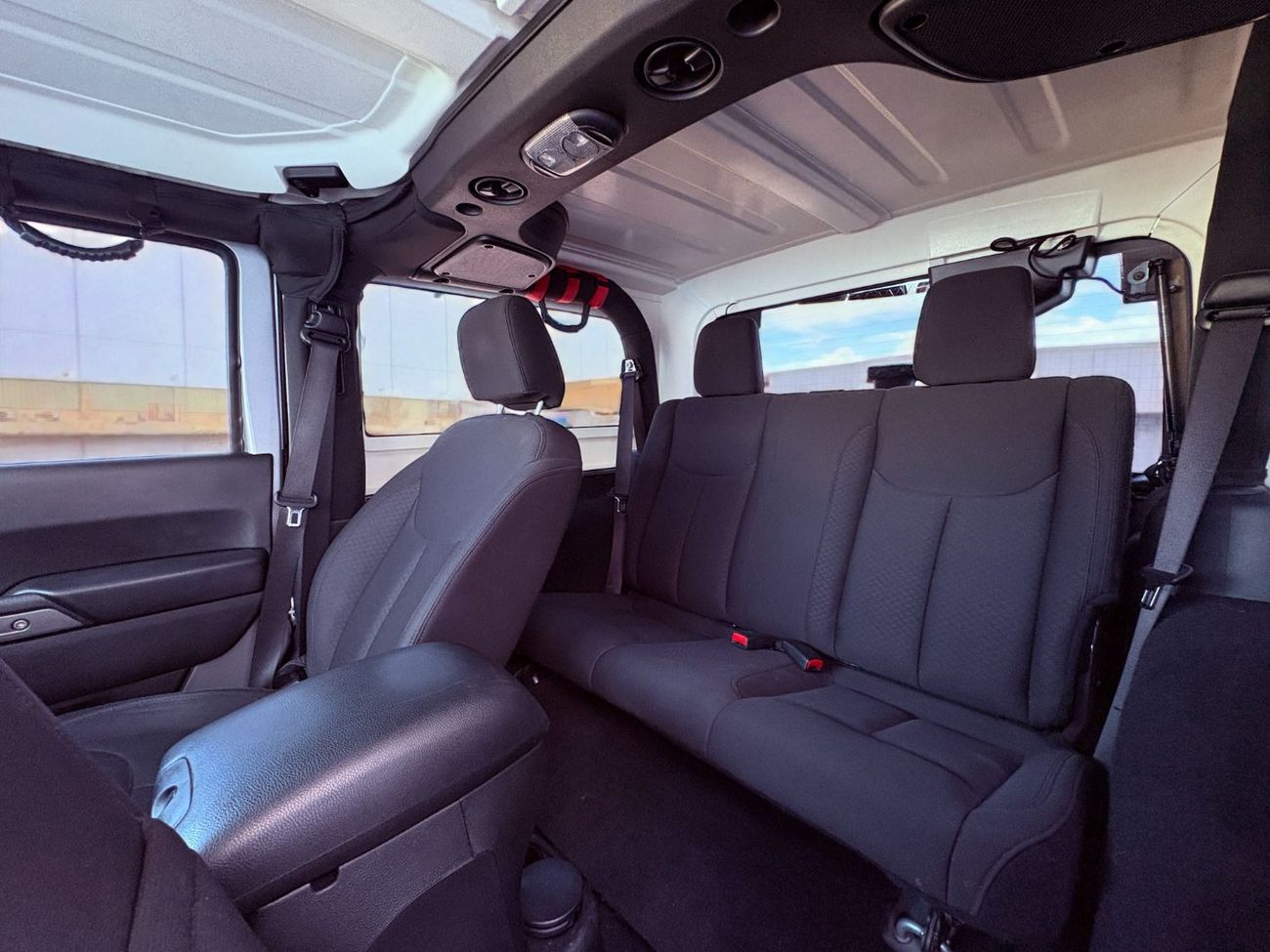 جيب رانجلر Willys Wheeler 3.6L A/T (2 Door) | 2017 | GCC SPECS | AED 1,150 / month