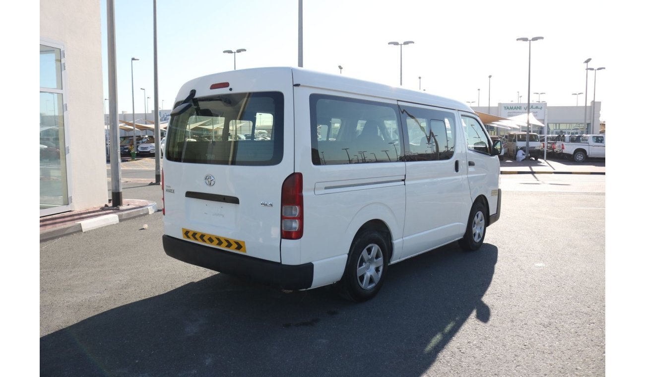 تويوتا هاياس MID ROOF 15 SEATER BUS