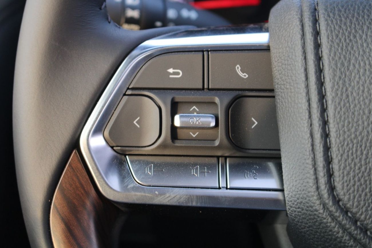 تويوتا لاند كروزر TOYOTA LANDCRUISER 300 4.0L V6 PETROL VX AUTO