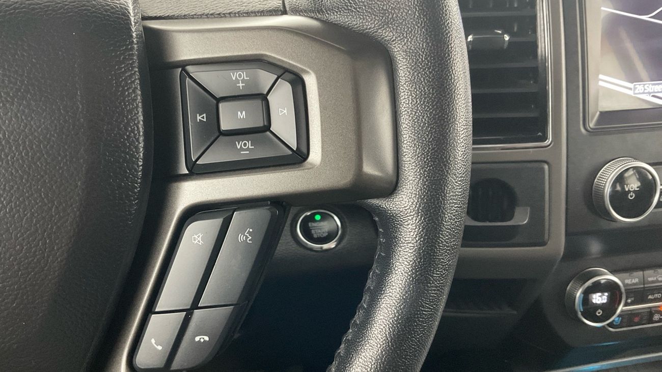 Ford Expedition 3.5 XLT AUTO NAV LTHR | Guaranteed Warranty | 0 Down Payment