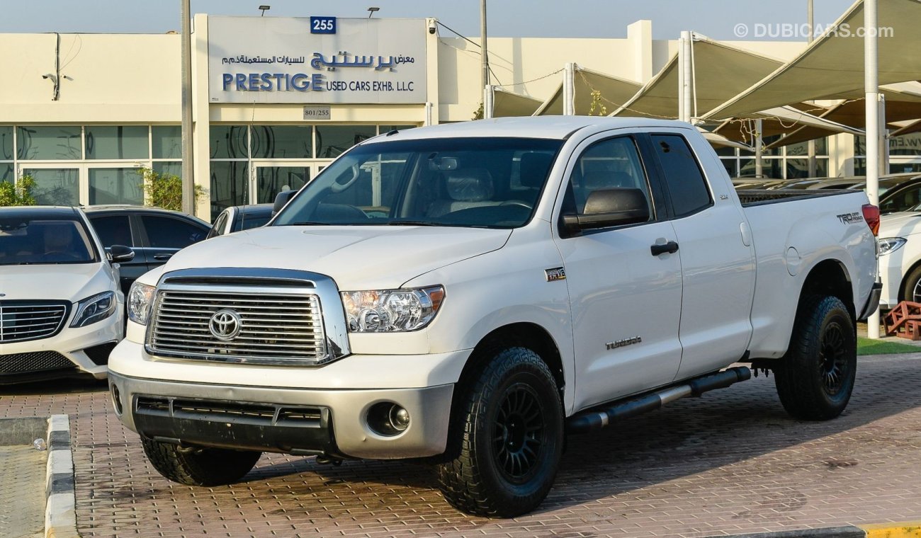 تويوتا تاندرا 5.7L V8 SR5