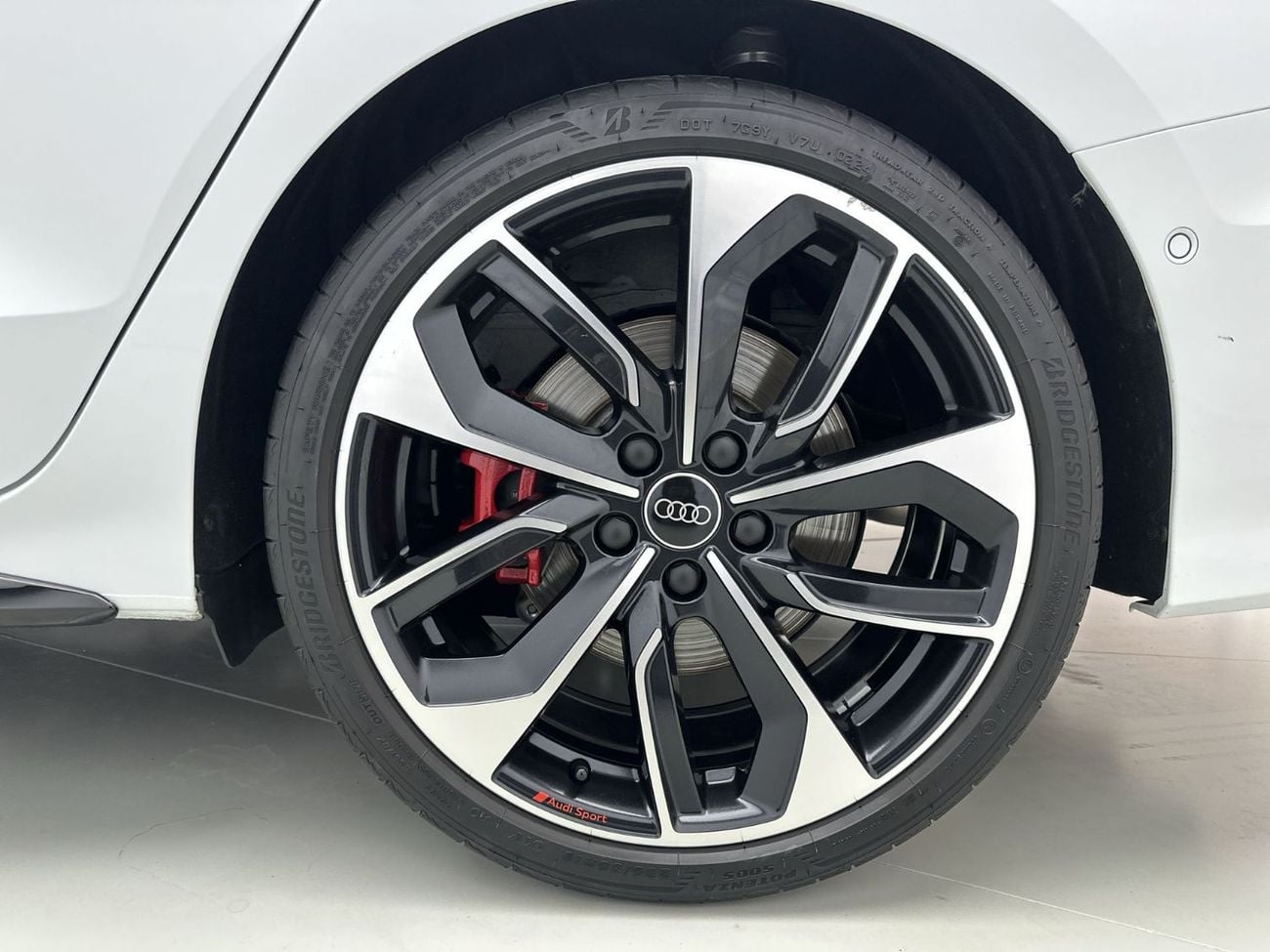 Audi S3 TFSI quattro 2.0L Sedan 290hp High (Ref# 03500)