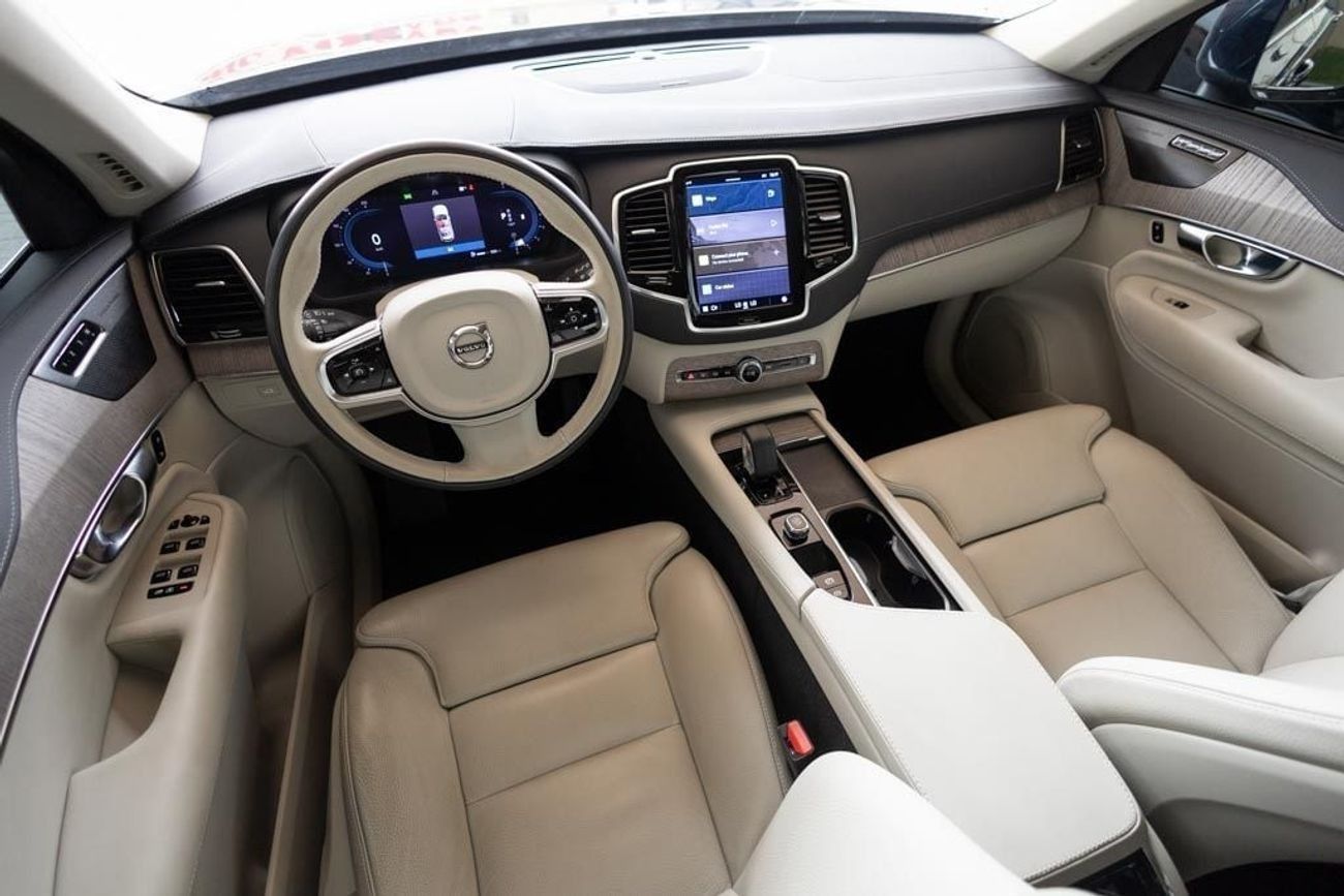 Volvo XC90 B5 2.0T Volvo XC90 B5 Plus Bright 2023 GCC under Agency Warranty with Flexible Down-Payment.